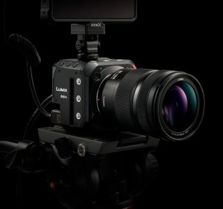 Lumix BS1H : Panasonic lance un tout petit boîtier full frame pour concurrencer les caméras pro