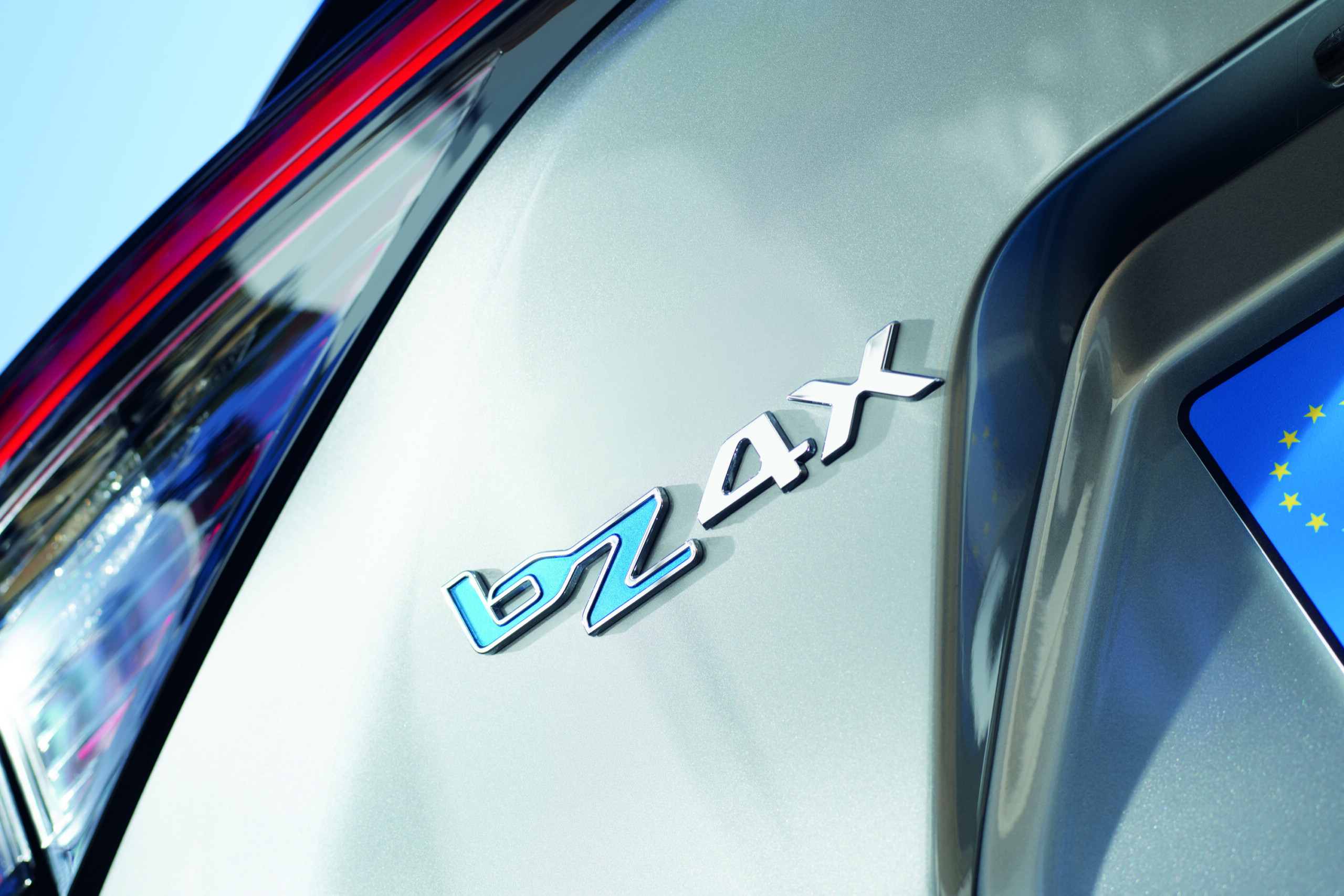 Toyota bZ4X officialisé : caractéristiques, autonomie, photos et date de sortie