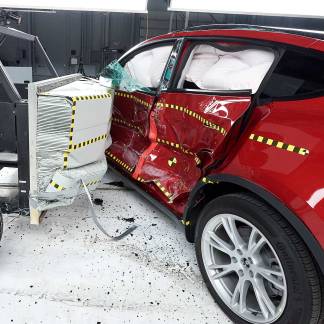 La Tesla Model Y obtient un score exceptionnel au crash-test de l’IIHS