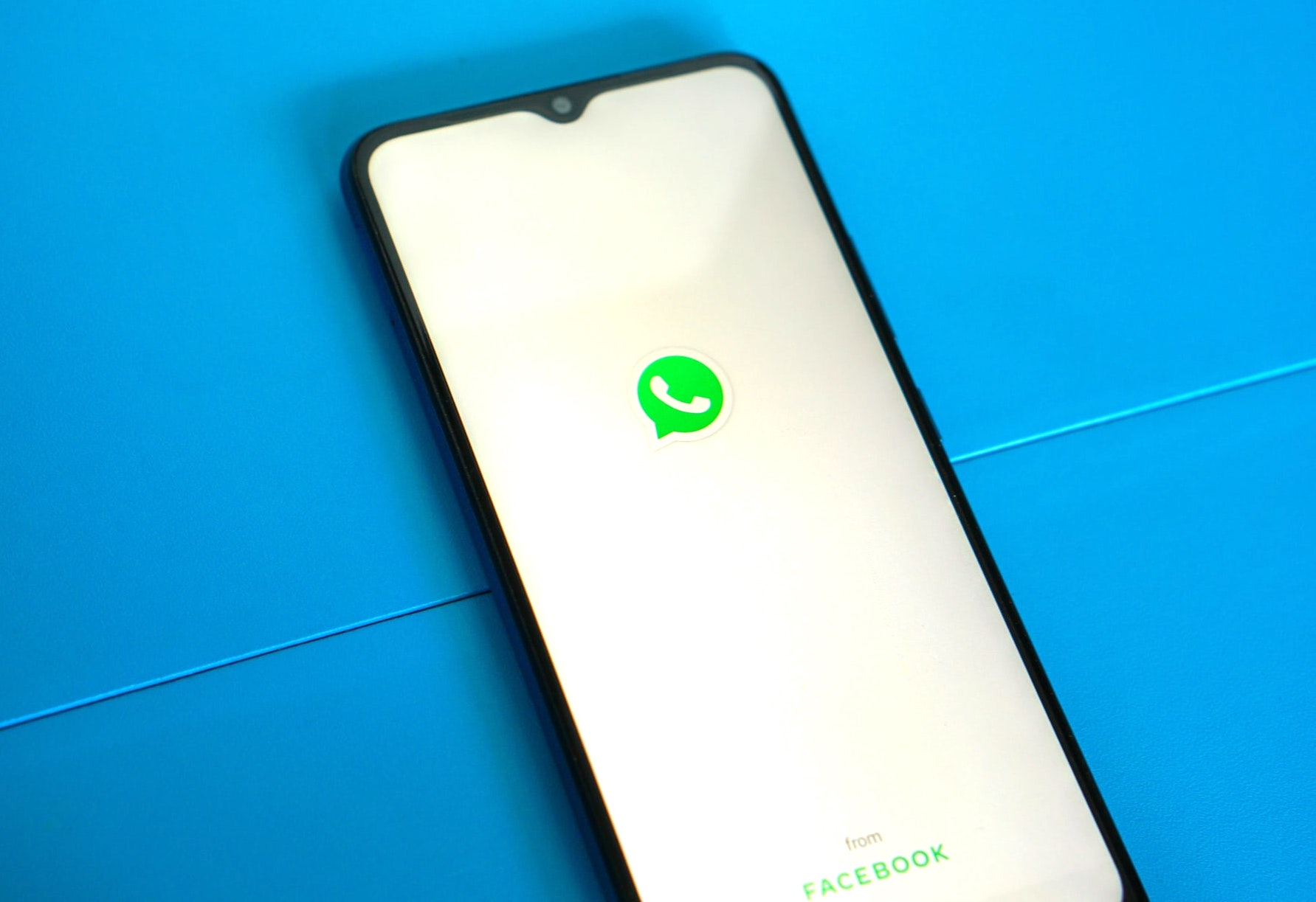 WhatsApp : transférer ses données d’un smartphone Android vers iOS serait pour bientôt