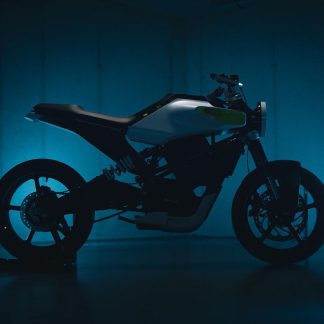 The KTM e-Duke electric motorcycle wants to impose itself with its sporty and aggressive look