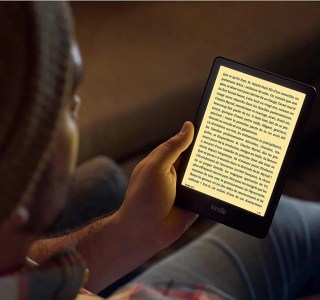 Kindle Paperwhite 2021 : le prix de la liseuse d’Amazon est au plus bas