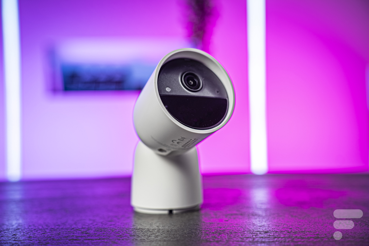 Test de la Philips Hue Secure : une caméra connectée élégante, performante mais avec des lacunes