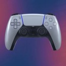 Seulement aujourd’hui, la manette DualSense PS5 dans son beau coloris Sterling Silver est moins chère de 15 € via un code promo