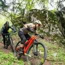 Ce VTT électrique premium Decathlon avec 500 € de remise offre une assistance électrique jusqu’à 320 % pour explorer sans limites
