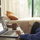 Ce laptop ultra endurant sous Snapdragon X et doté d&rsquo;un écran OLED laisse filer 250 € de son prix