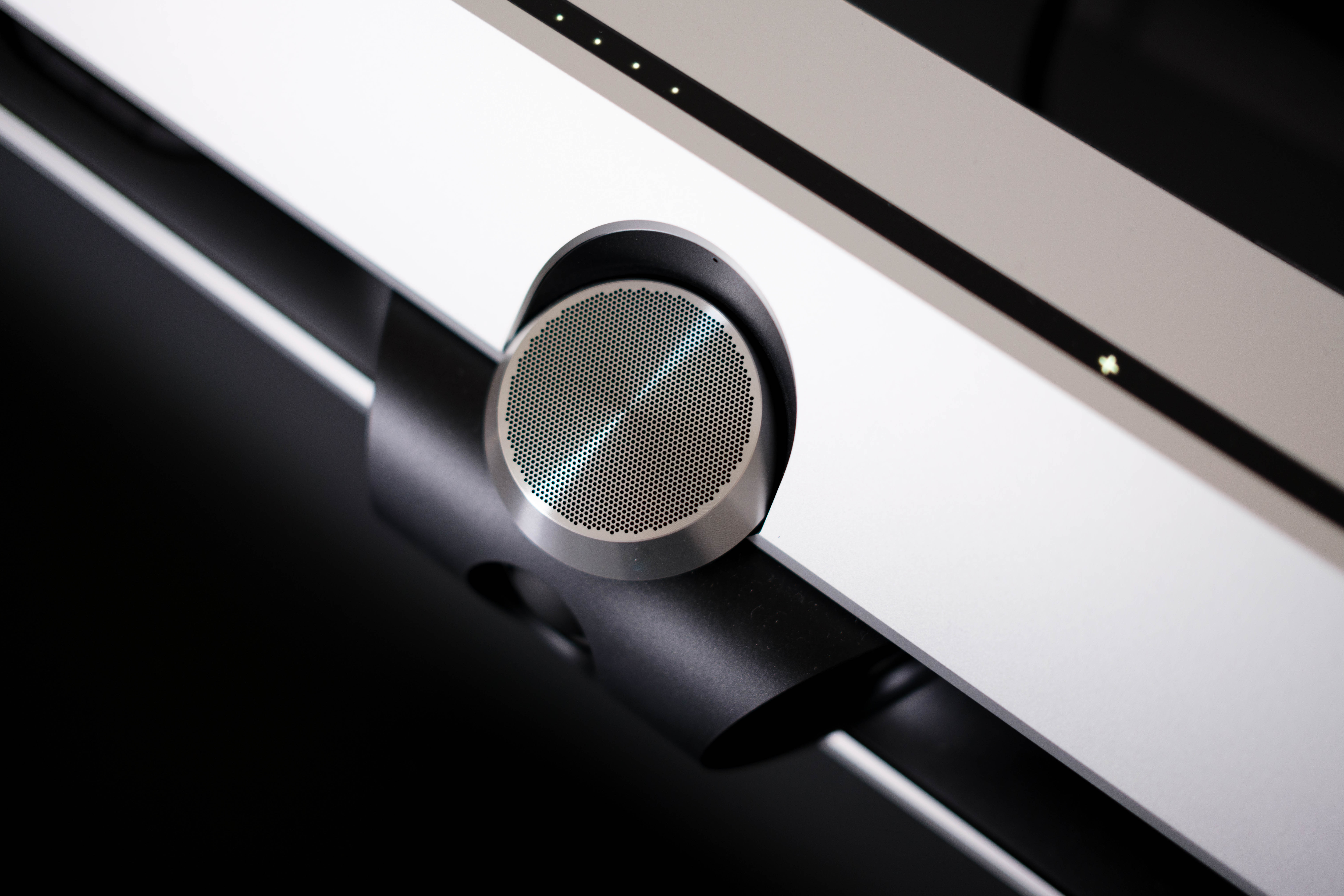 J&rsquo;ai testé la Bang & Olufsen Beosound Premiere : la barre de son la plus belle du marché est aussi l&rsquo;une des meilleures