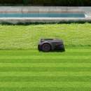 Ce tout nouveau robot tondeuse Mova est déjà en promo sur Amazon et les premiers retours sont prometteurs