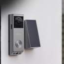 Boulanger fait perdre 30 % sur cette sonnette connectée qui se recharge à l&rsquo;énergie solaire