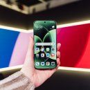 Le Xiaomi 17 perd 220 € : une débauche de puissance sous un écran OLED et un format compact