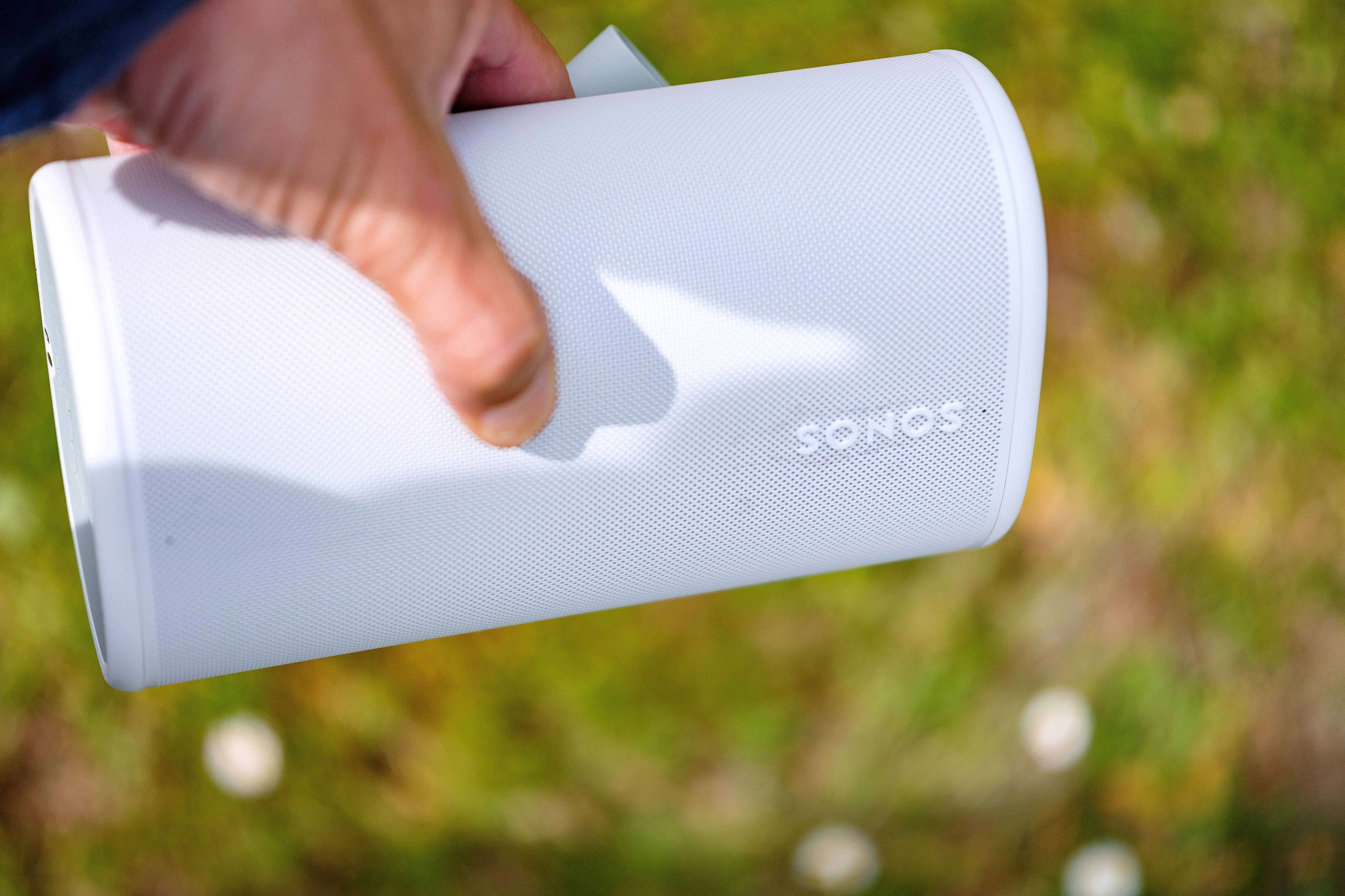J’ai testé la Sonos Play : l’enceinte portable nomade qui promet le meilleur des deux mondes