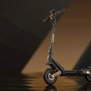 Puissante et confortable, cette trottinette avec moteur 1350 W et suspension intégrale avant/arrière tombe à 629 €