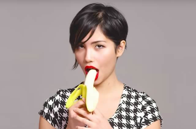 femme banane