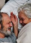 couple – vieux – lit – âgé
