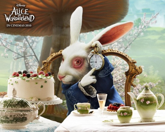 Moi, après avoir repris le boulot, une allégorie. Image tirée du film Alice au pays des merveilles (2010)