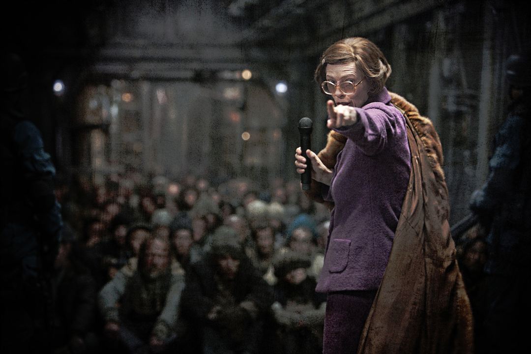 Tilda Swinton dans le film Snowpiercer, le transperceneige