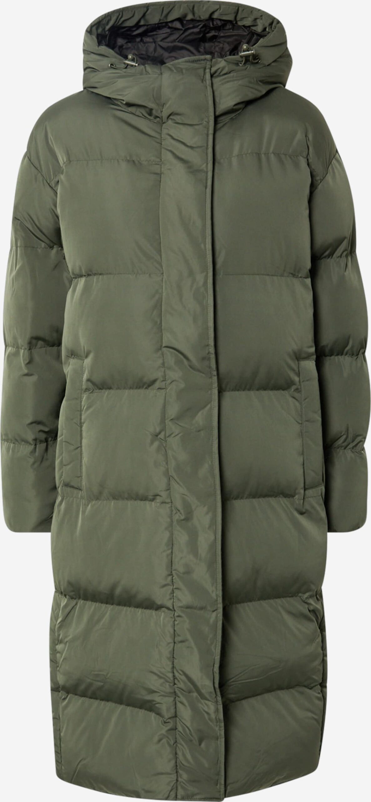 Cette veste est la star de la saison, et si vous ne l’avez pas déjà vue partout, ça ne va pas tarder