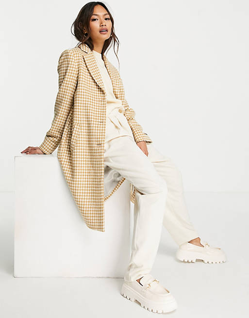 9 manteaux chauds aux prix cassés sur Asos pour le Black Friday