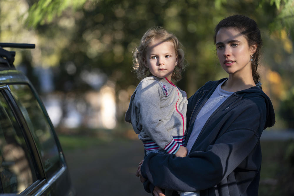 Alex et Maddy en route pour une nouvelle vie. (© Netflix)