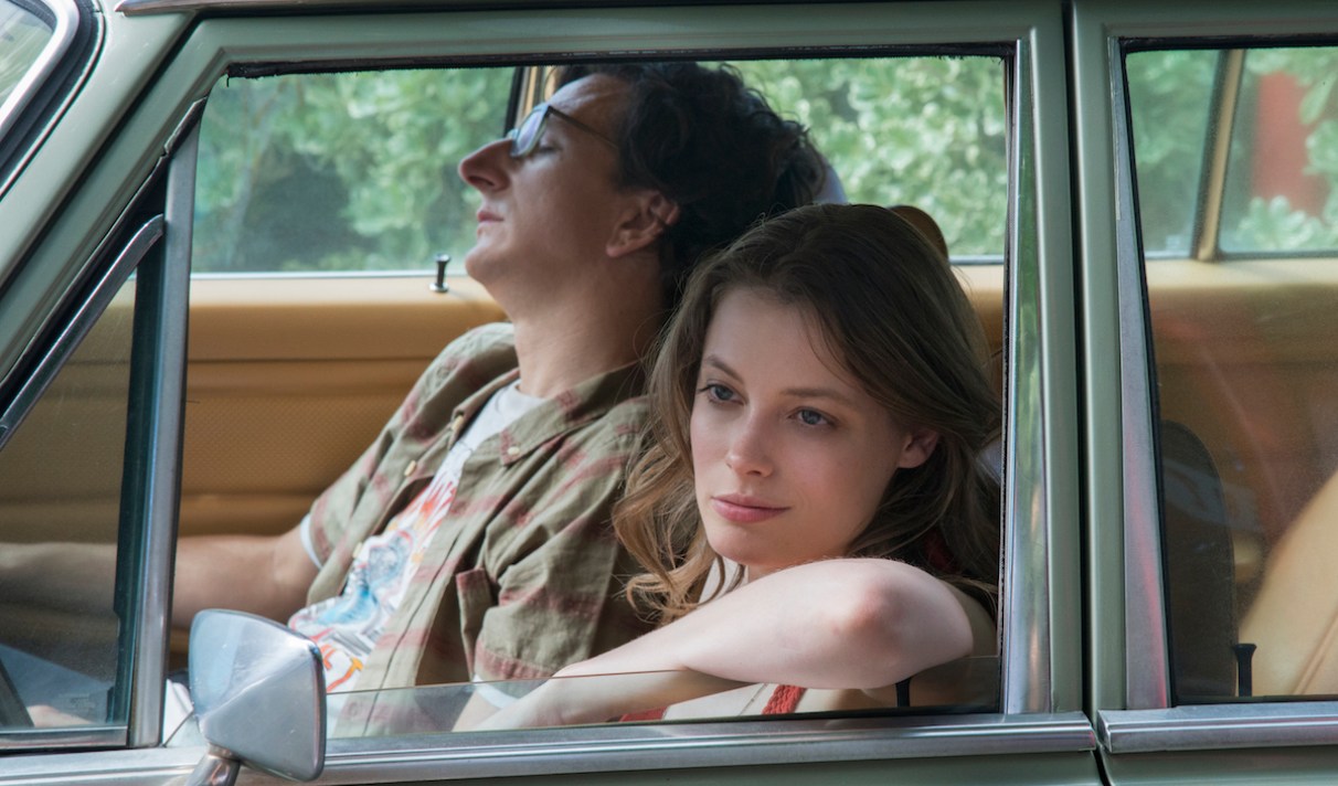 L'amour C'est Mieux En Vrai Brie Burke Critique : Love sur Netflix, l'amour vrai