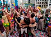 Sense8 : le site porno xHamster propose aux Wachowski de produire la saison 3