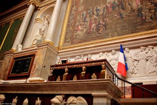 Les algorithmes ont-ils un impact sur la diffusion des fausses infos ? Les députés s'interrogent