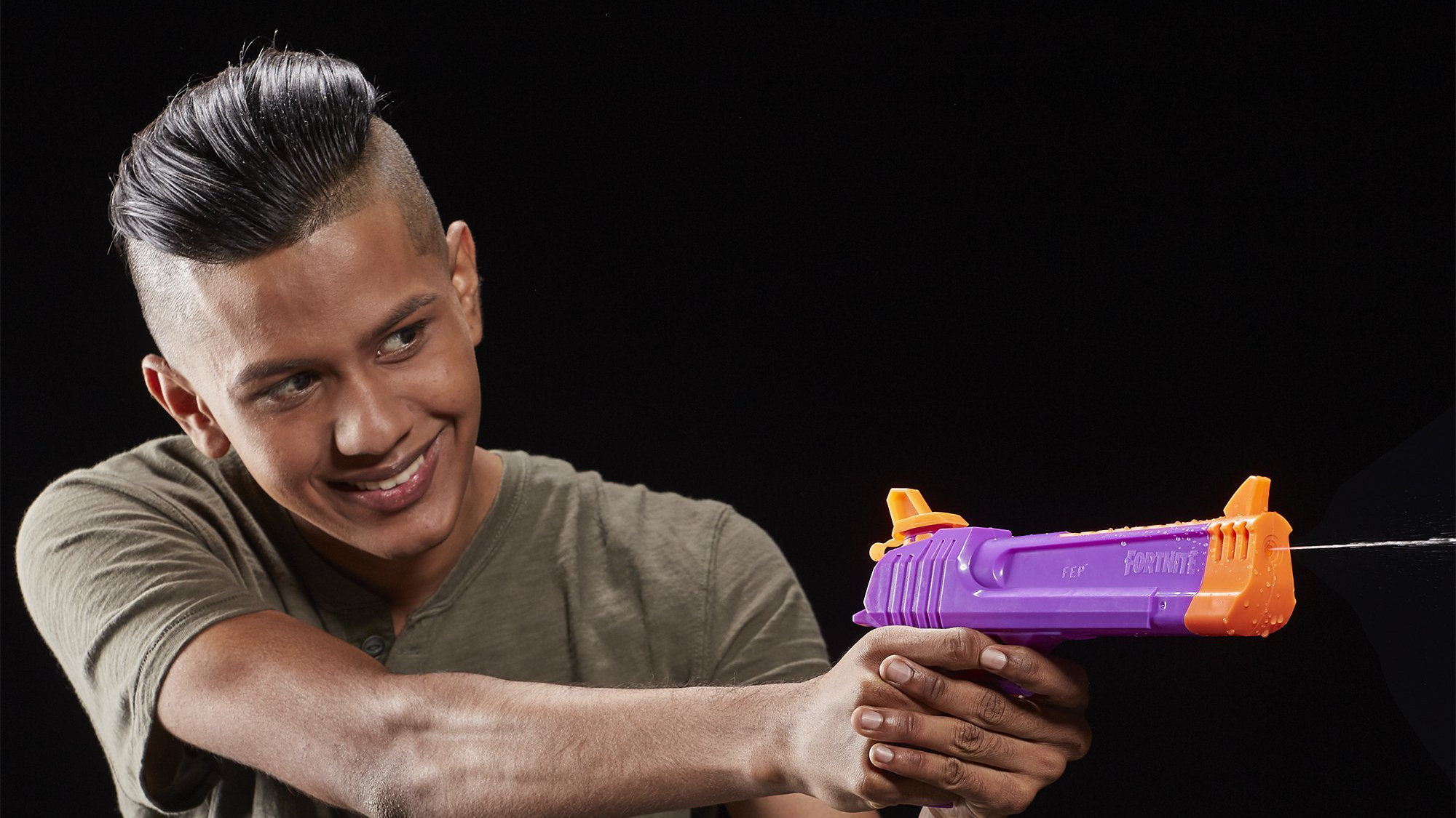 Hasbro Sassocie à Fortnite Pour Sortir 8 Pistolets Nerf