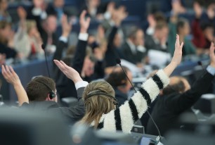 Wikipédia : les contributeurs français hésitent à faire un blackout contre la directive copyright